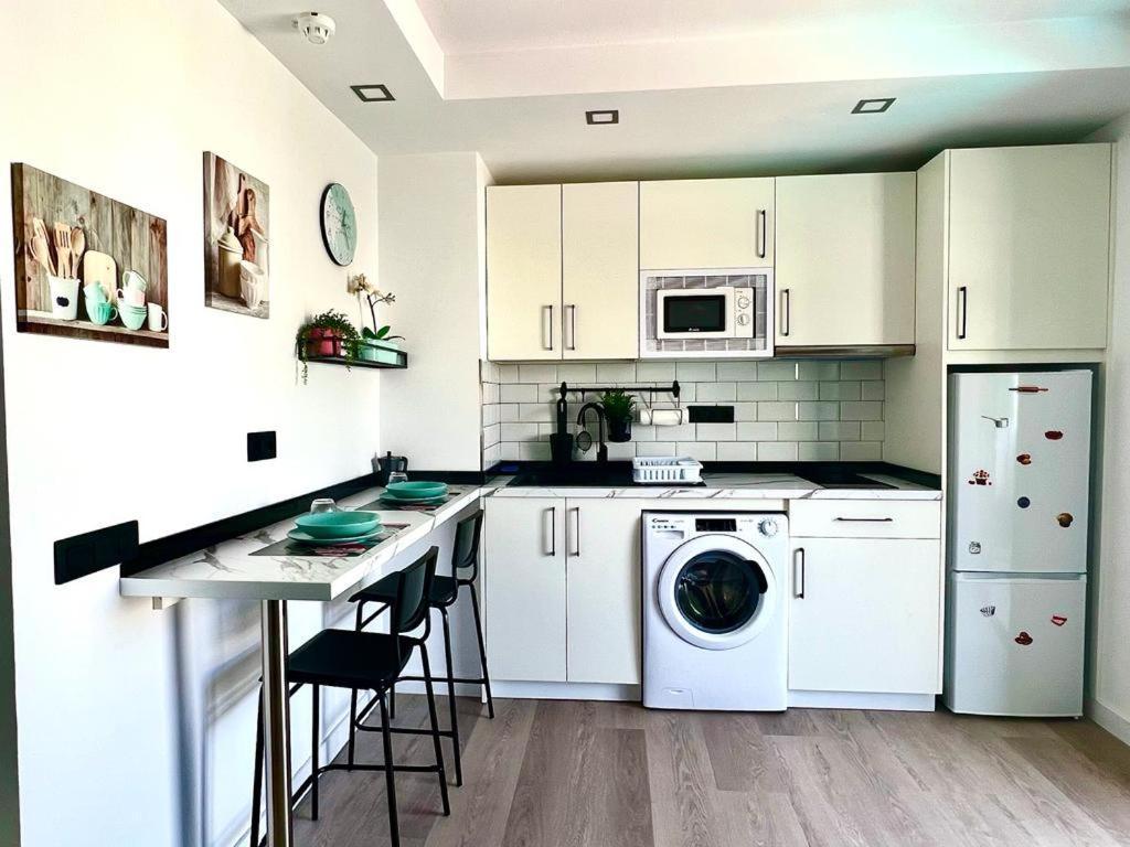 Fm Beach Home - Renovated Apartment With Swimming Pool Near Maspalomas Dunes & Beach Playa del Ingles  Bagian luar foto